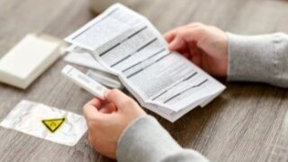 【企業向け】コスト削減のために海外製防犯カメラでもいい?防犯カメラを日本製 vs 海外製で徹底比較